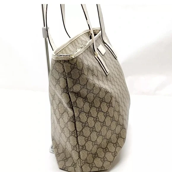 Sale‼️Authentic Gucci Shoulder Bag -Fair Condition -Selling As Is- Damaged - Picture 5 of 8